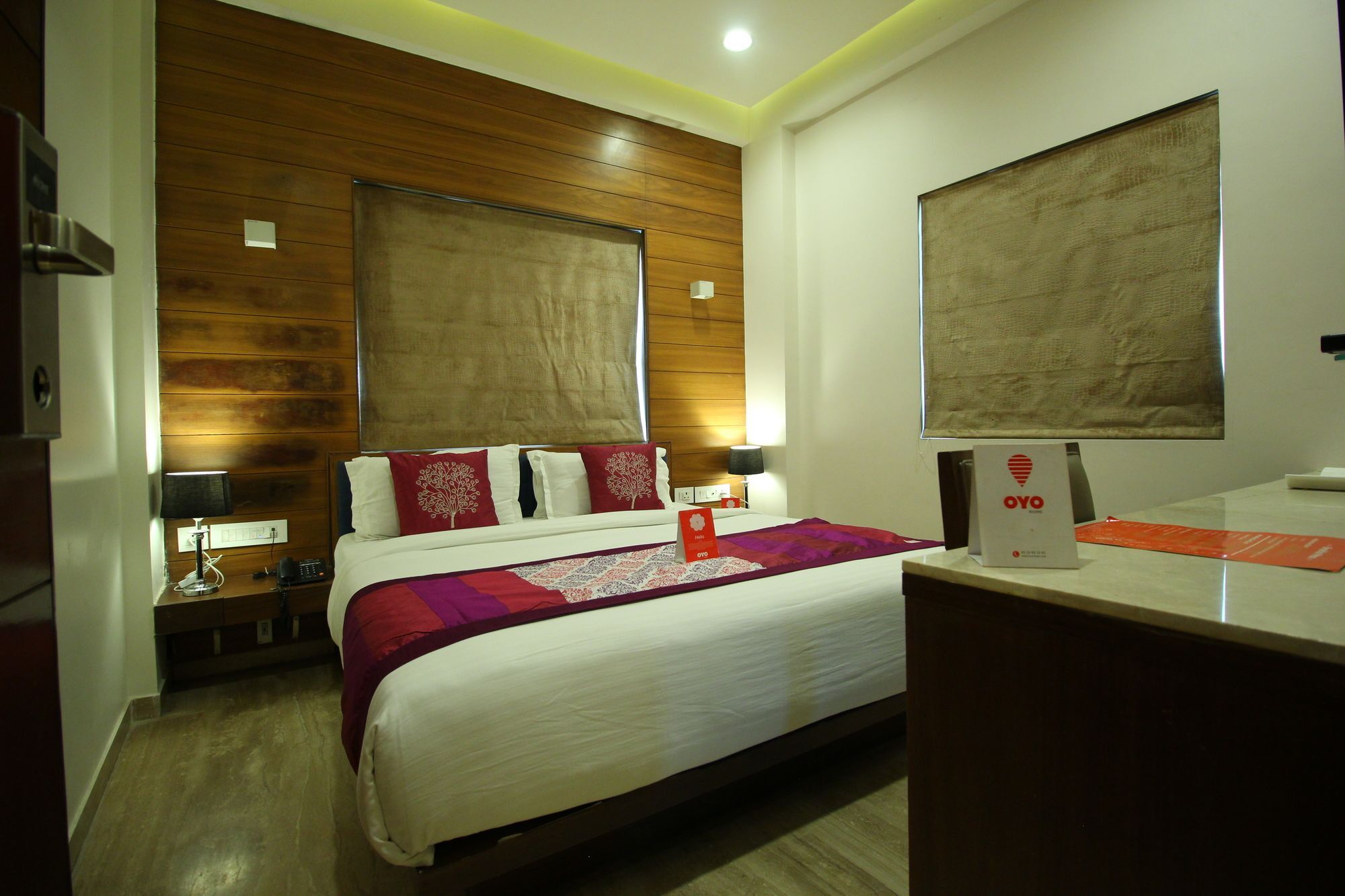 Oyo 8992 Hotel Kyra Ahmadábád Kültér fotó