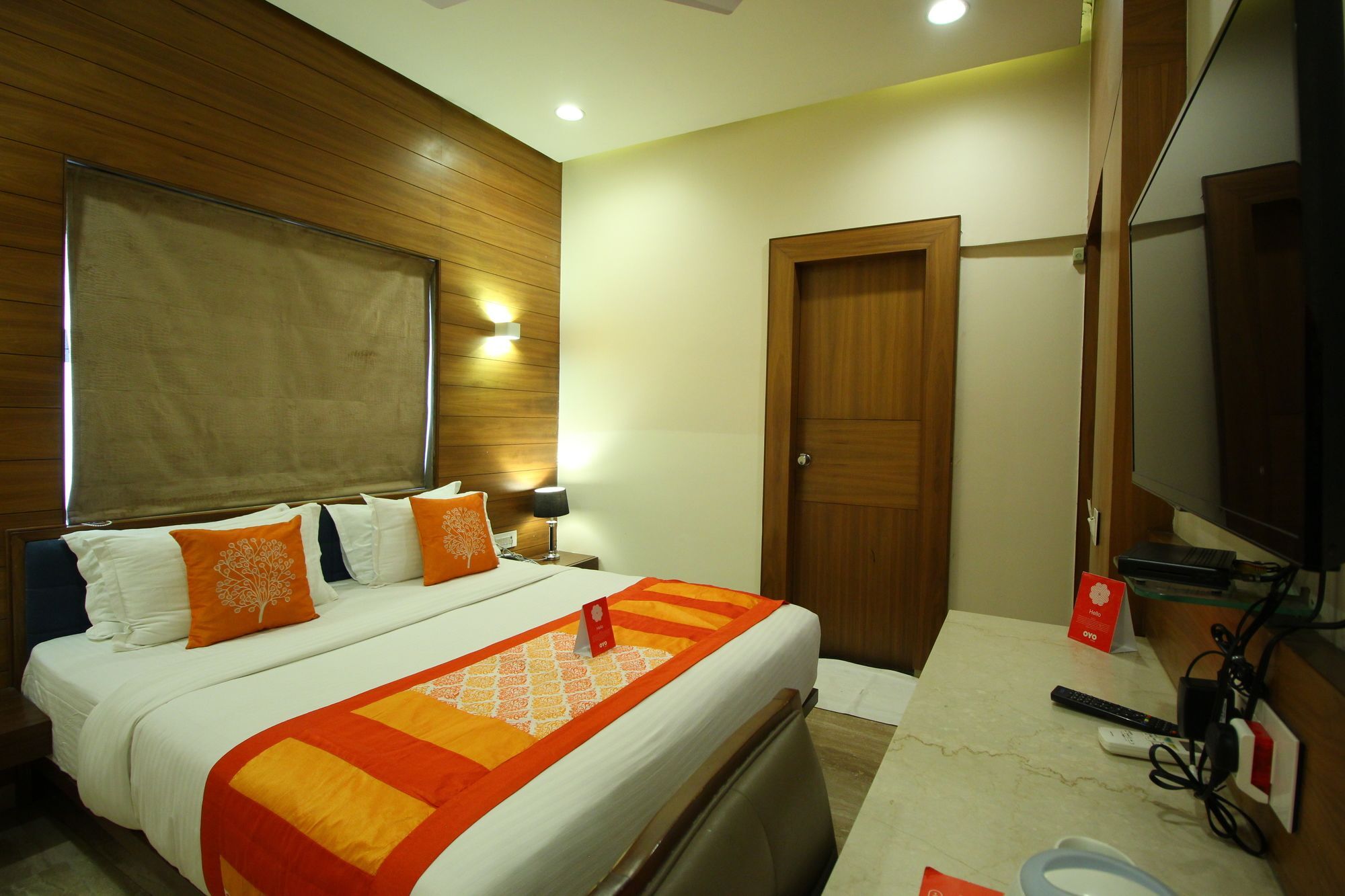 Oyo 8992 Hotel Kyra Ahmadábád Kültér fotó