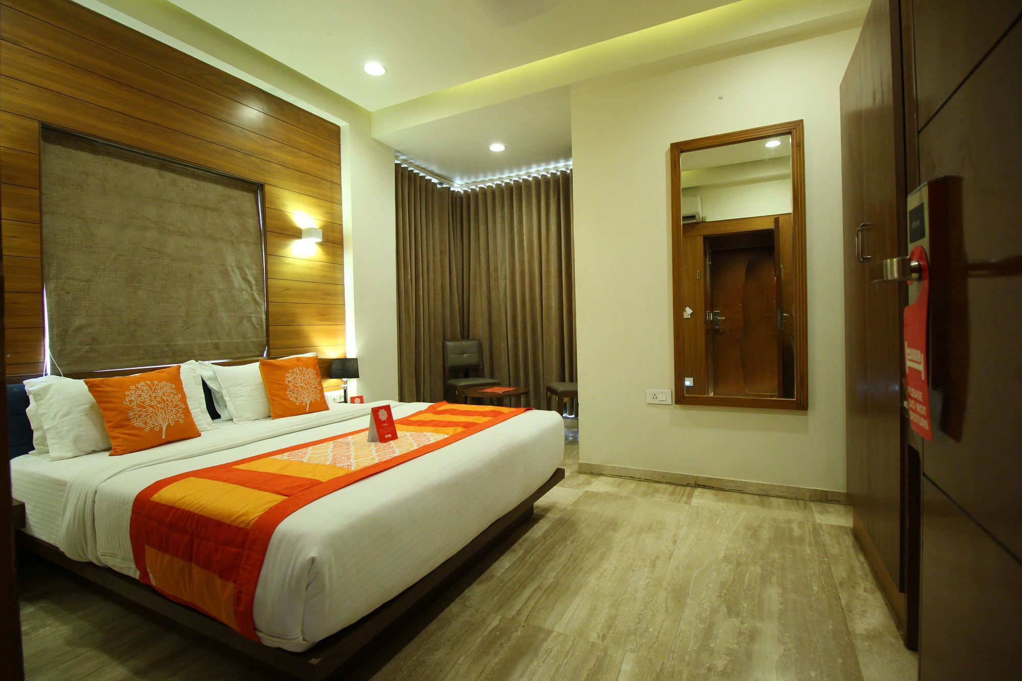 Oyo 8992 Hotel Kyra Ahmadábád Kültér fotó